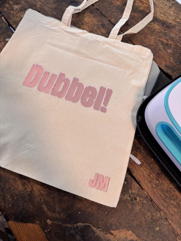 894267AE-58CC-4587-A03C-0B1D42DCCD5B_compressed Gepersonaliseerde tote bags